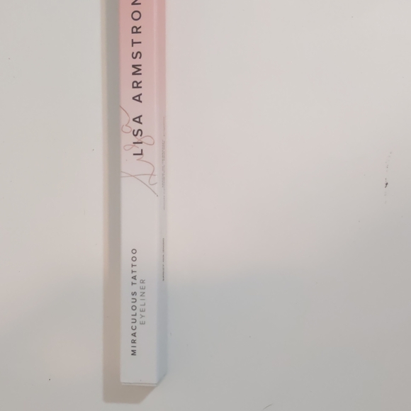 Lisa Armstrong Avon eyeliner - Picture 3 of 8